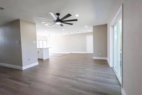 133 Buie Drive, Everman, TX 76140