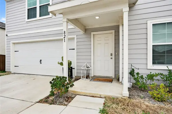 821 Sugartree Drive, Cleburne, TX 76031