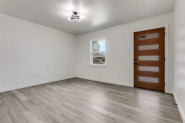 629 N 4th Street, Garland, TX 75040