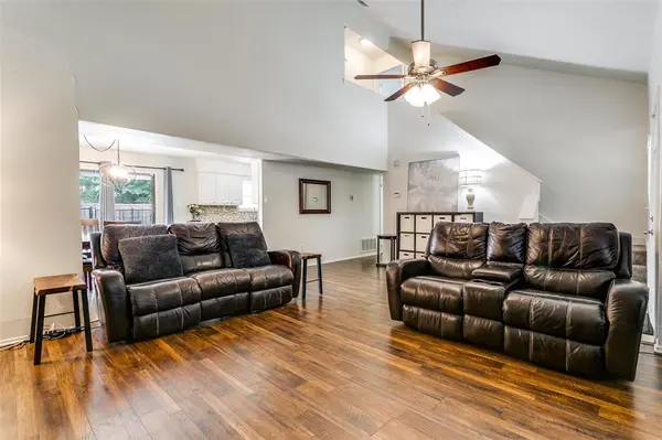 1917 Maxwell Drive, Lewisville, TX 75077