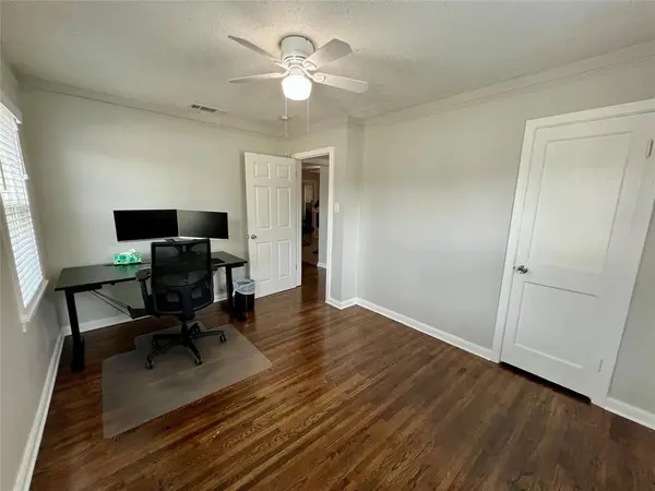 5432 Thomas Lane, River Oaks, TX 76114