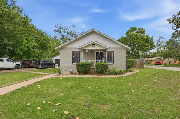 511 N Wood Street, Cleburne, TX 76033