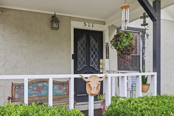 511 N Wood Street, Cleburne, TX 76033