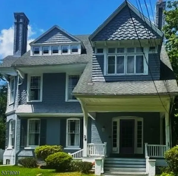 34 Rockview Ave, North Plainfield Boro, NJ 07060