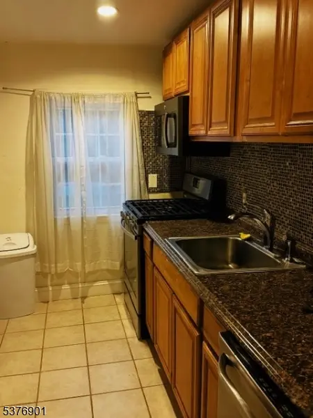 34 Rockview Ave, North Plainfield Boro, NJ 07060