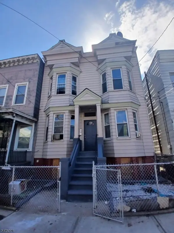 19 Stevens Ave, Jersey City, NJ 07305