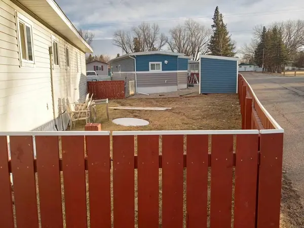 5301 2 ST ST #23, Coalhurst, AB T0K 1V0