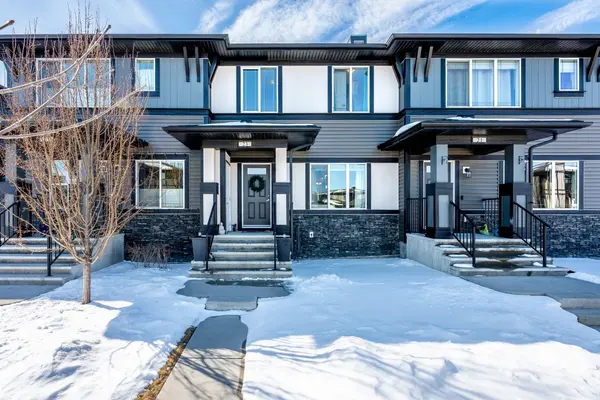 23 Belgian Link, Cochrane, AB T4C0M3