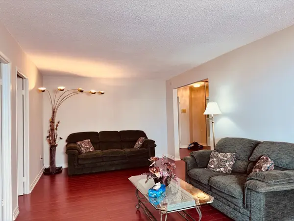 75 Graydon Hall DR #2308, Toronto C13, ON M3A 3M5