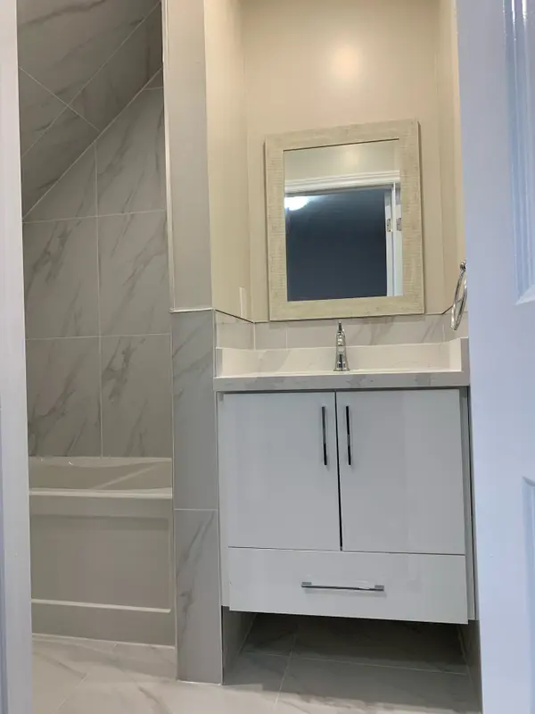 57 Brunswick AVE, Toronto C01, ON M5S 2L8