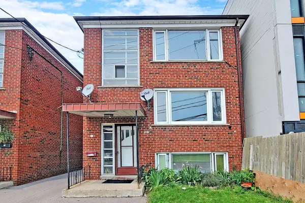 80 Lanark AVE, Toronto C03, ON M6E 2G4