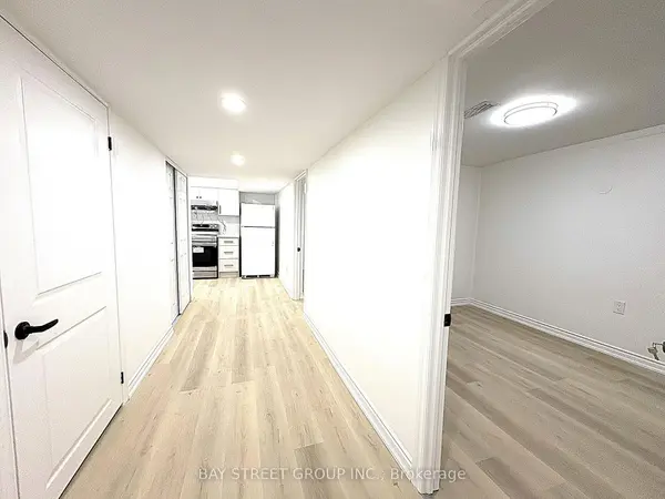 9 Truro CRES, Toronto E07, ON M1V 2H7