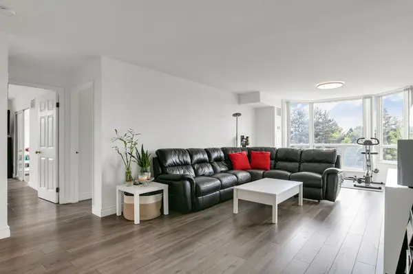 175 Cedar AVE #413, Richmond Hill, ON L4C 9V3