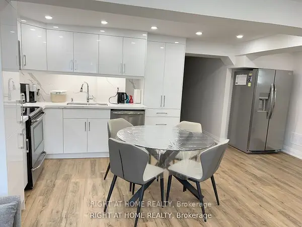 115 Bonny Meadows DR #Lower L, Aurora, ON L4G 6N1