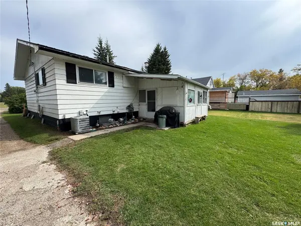 100 1st AVENUE N, Spalding, SK S0K 4C0