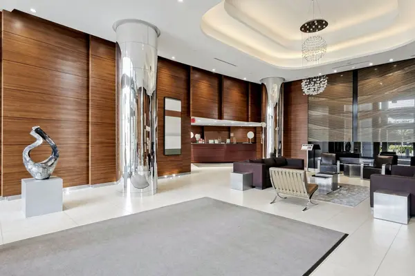 9 Valhalla Inn RD #1503, Toronto W08, ON M9B 0B1