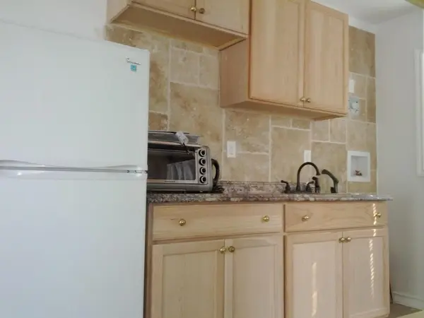 400 Nairn AVE #(Grdn), Toronto W03, ON M6E 4J3