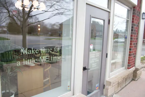 362 Plains RD E #6, Burlington, ON L7T 0A4