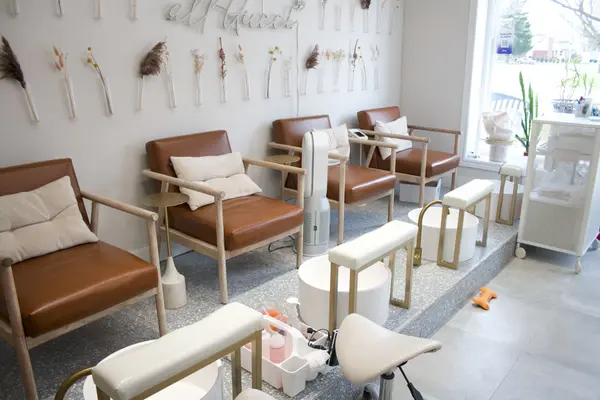 362 Plains RD E #6, Burlington, ON L7T 0A4