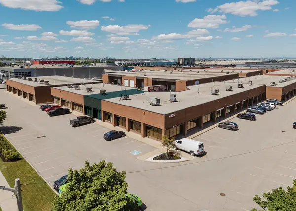 335 Admiral BLVD #10, Mississauga, ON L5T 2N2