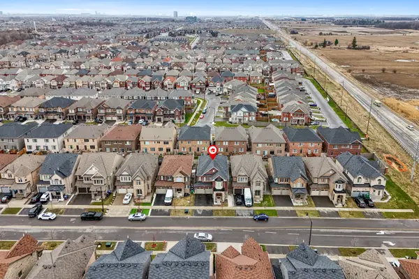 9 Goderich DR, Brampton, ON L7A 5A7