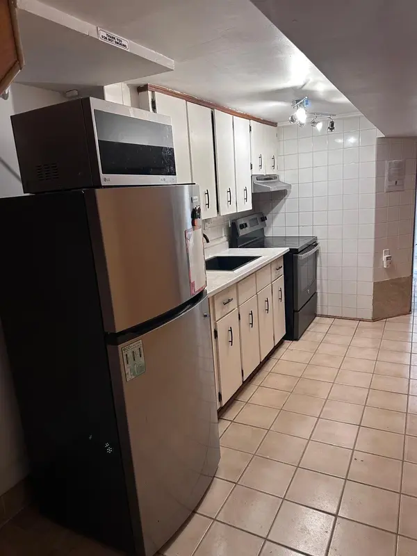 400 Nairn AVE #Lower, Toronto W03, ON M6E 4J3