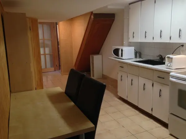 400 Nairn AVE #Lower, Toronto W03, ON M6E 4J3