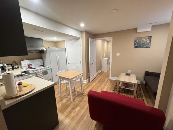 3434 Fountain Park AVE #Basement, Mississauga, ON L5M 7E3