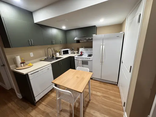 3434 Fountain Park AVE #Basement, Mississauga, ON L5M 7E3