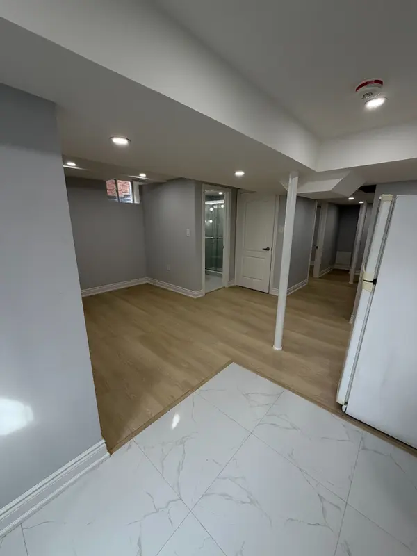 Lower - 4792 Glasshill GRV, Mississauga, ON L5M 7R5