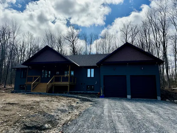 16 Millies WAY, Armour, ON P0A 1C0