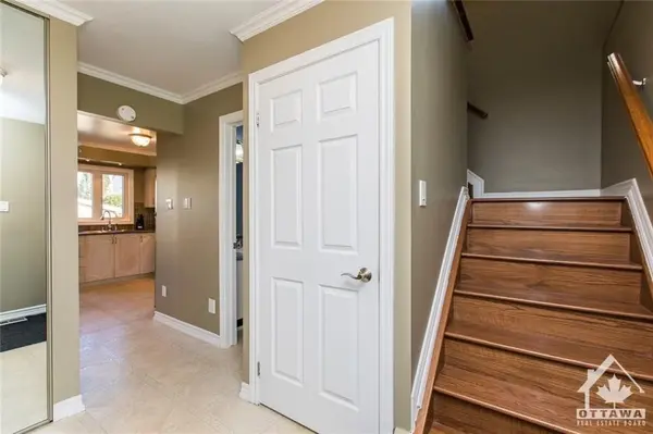 617 WILKIE DR, Orleans - Cumberland And Area, ON K4A 1R8