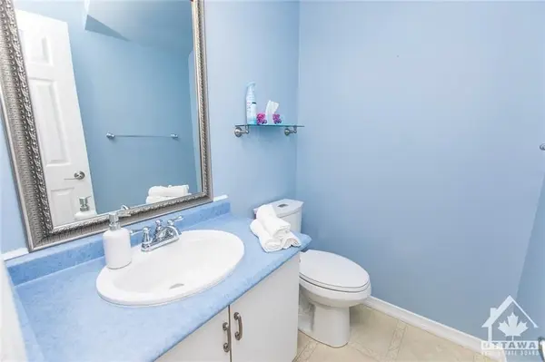 617 WILKIE DR, Orleans - Cumberland And Area, ON K4A 1R8