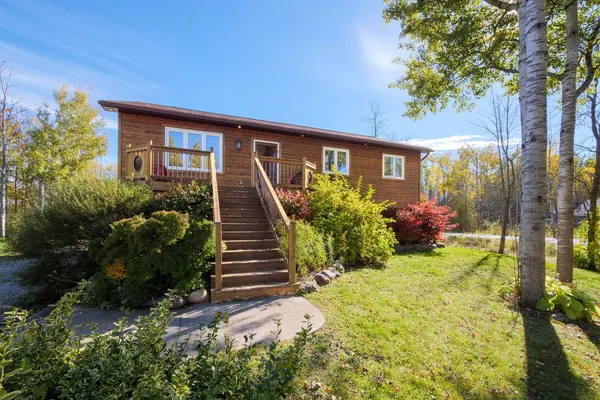 104 Maple DR, Northern Bruce Peninsula, ON N0H 1Z0