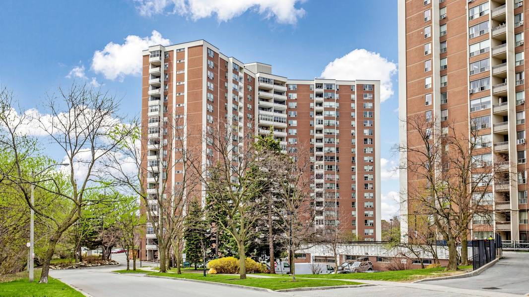 60 Pavane Linkway N/A #602, Toronto C11, ON M3C 1A1