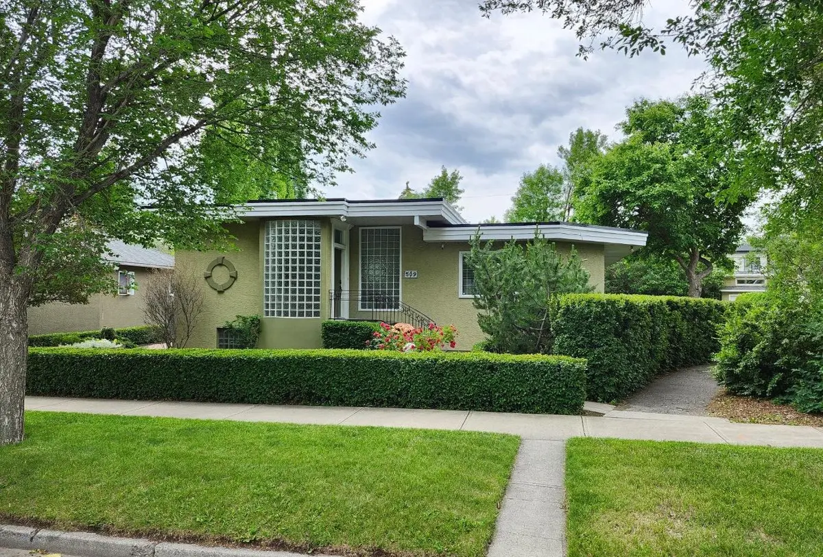 509 15 AVE NE, Calgary, AB T2E 1H7