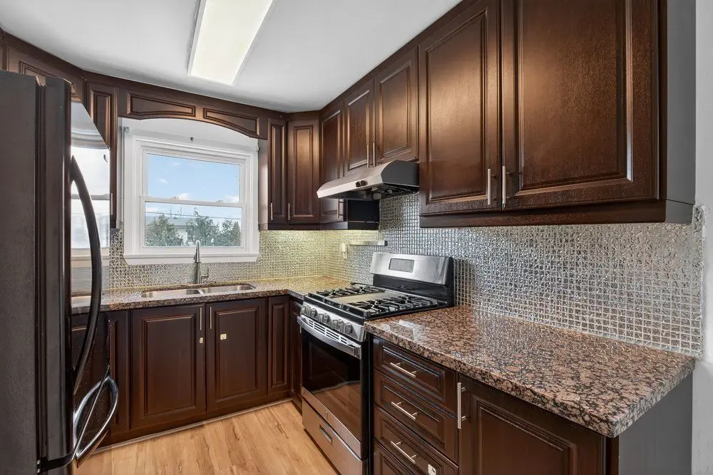 20 Bridesburg DR #3, Toronto W09, ON M9R 2K3