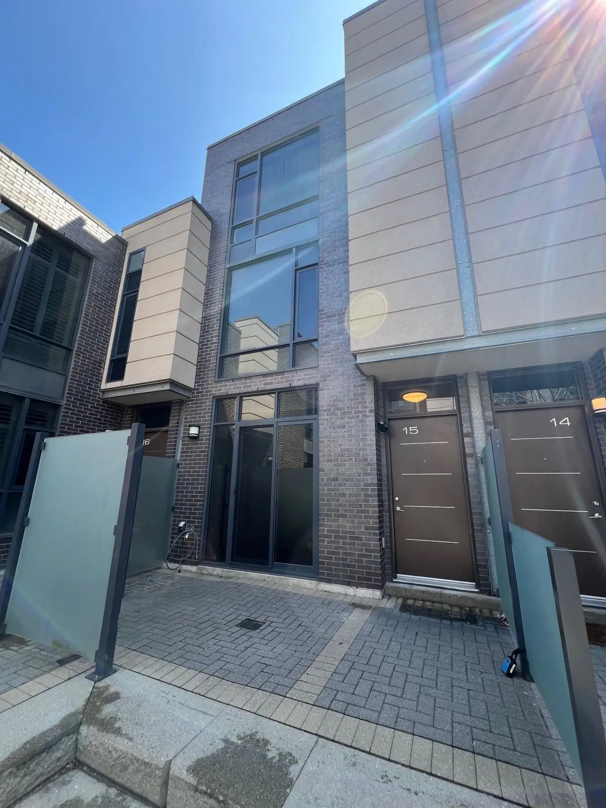 15 Valhalla Inn RD #15, Toronto W08, ON M9B 0B3