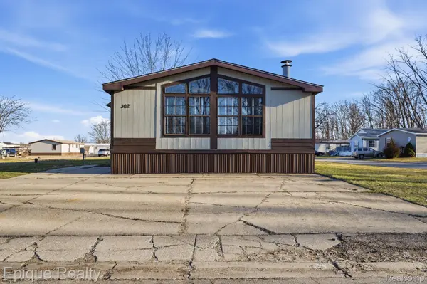 302 Rochford, Grand Blanc, MI 48507