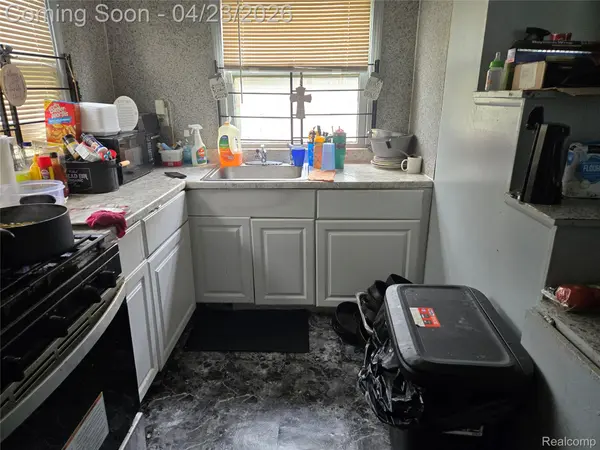 19410 Kentfield ST, Detroit, MI 48219