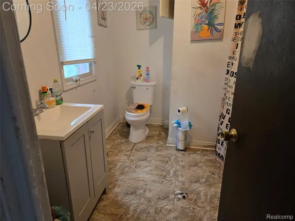 19410 Kentfield ST, Detroit, MI 48219