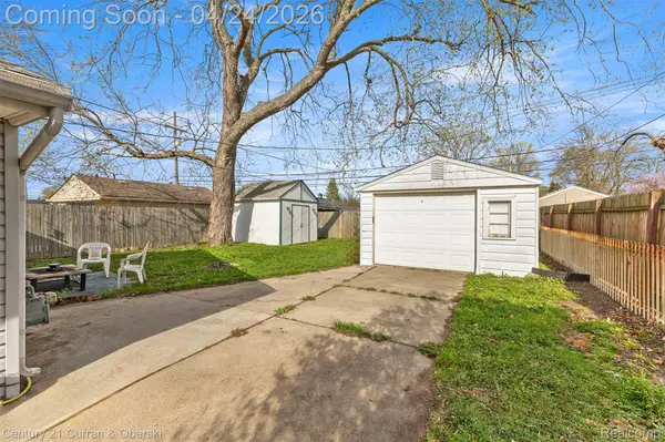 8075 William ST, Taylor, MI 48180