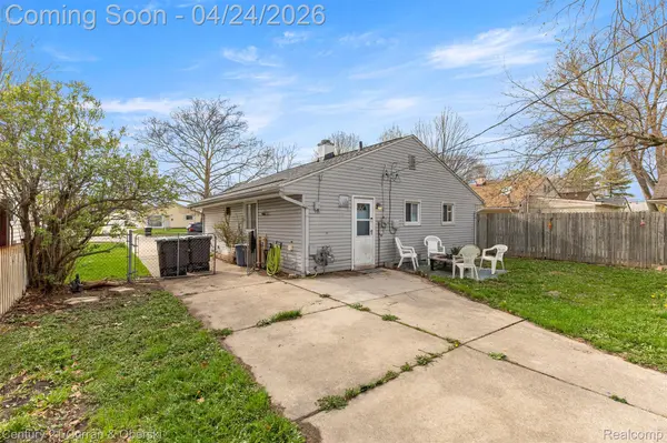 8075 William ST, Taylor, MI 48180