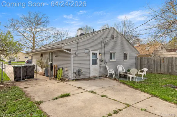 8075 William ST, Taylor, MI 48180