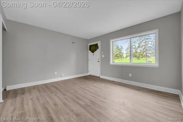 724 Parkwood AVE, Pontiac, MI 48340