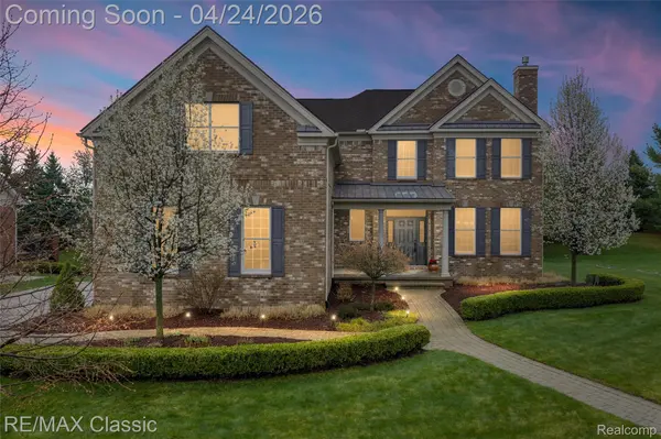 50282 Langley DR, Novi, MI 48374