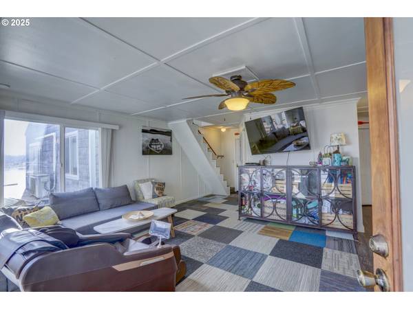 23508 NW SAINT HELENS RD #S16, Portland, OR 97231