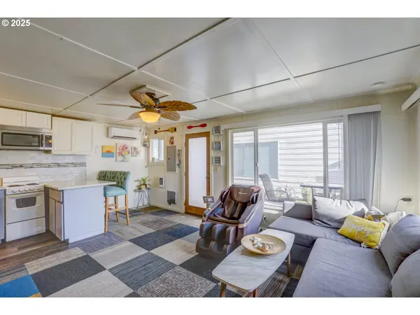 23508 NW SAINT HELENS RD #S16, Portland, OR 97231