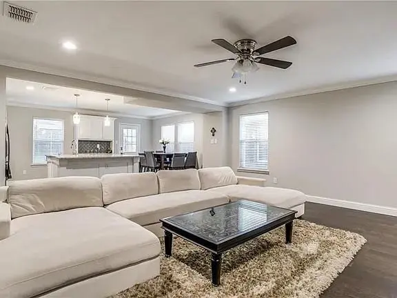 1613 Crown Point Drive, Little Elm, TX 75036