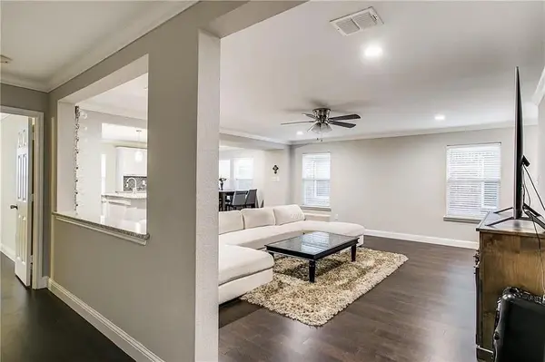 1613 Crown Point Drive, Little Elm, TX 75036